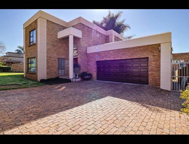 4 BEDROOM HOUSE FOR SALE IN MEYERSDAL ESTATE